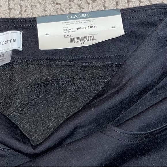 Liz Claiborne classic pull on short women’s size 12 black - Picture 3 of 5